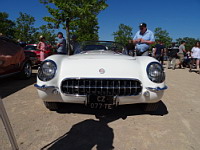 Chevrolet Corvette C1, decapotable blanche (de 1953) (prise a Amberieux, France, 2016) (02)